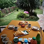 D'hotes Avec Petit Dejeuner Bed & Breakfast 3*